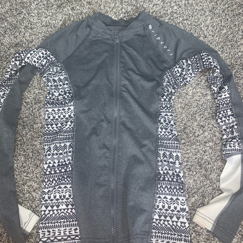 Rip curl zip up swim shirt 🐟